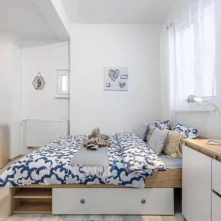 Time 4 Dreams Apartment *